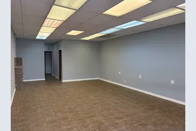 345 E North Avenue, Villa Park, IL 60181 - Photo 3