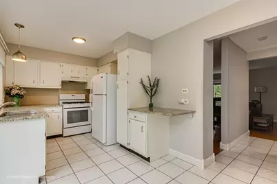 2141 Greystone Place, Hoffman Estates, IL 60169 - Photo 13