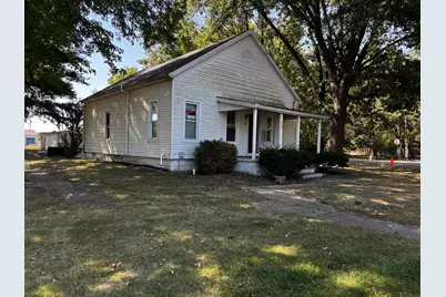 660 W Jackson Street, Virden, IL 62690 - Photo 1