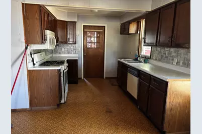 660 W Jackson Street, Virden, IL 62690 - Photo 7
