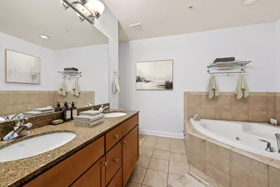 110 S Marion Street #201, Oak Park, IL 60302 - Photo 11