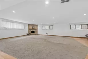 7645 W Rascher Ave, Chicago, IL 60656 - Photo 23