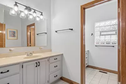 7645 W Rascher Avenue, Chicago, IL 60656 - Photo 19