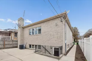 7645 W Rascher Ave, Chicago, IL 60656 - Photo 31
