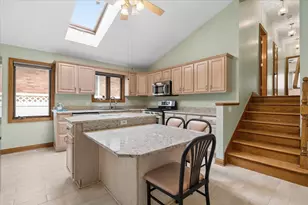 7645 W Rascher Ave, Chicago, IL 60656 - Photo 7