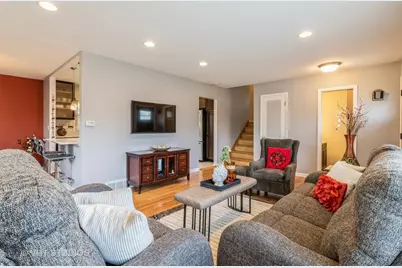 331 E Lake Avenue, Glenview, IL 60025 - Photo 3