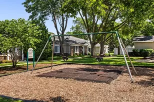 1532 Cove Dr, Prospect Heights, IL 60070 - Photo 5