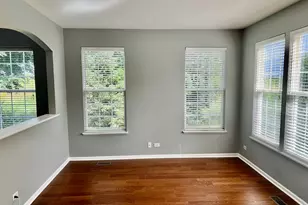 731 S Jade Ln, Round Lake, IL 60073 - Photo 7