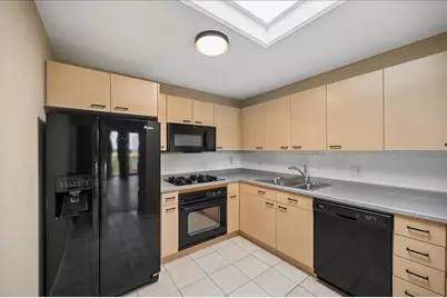 1580 Sherman Avenue #PH08, Evanston, IL 60201 - Photo 17