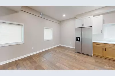 12 N Adams Street, Oswego, IL 60543 - Photo 9