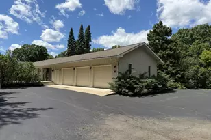 1842 Thomas Atkinson Rd, Inverness, IL 60067 - Photo 15