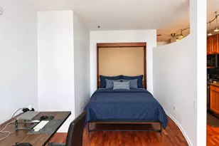 210 S Desplaines St, Chicago, IL 60661 - Photo 7
