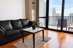 210 S Desplaines St, Chicago, IL 60661 - Photo 3