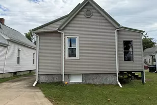 603 W Oakland Ave, Bloomington, IL 61701 - Photo 5