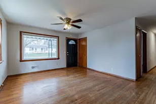1316 S State St, Champaign, IL 61820 - Photo 3
