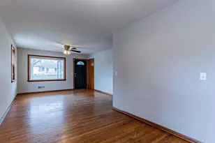 1316 S State St, Champaign, IL 61820 - Photo 7