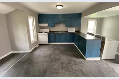 103 E Church Street, Champaign, IL 61820 - Photo 3