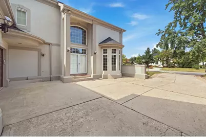 351 Willowood Lane, Willowbrook, IL 60527 - Photo 5