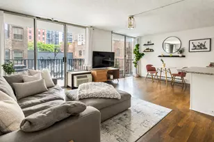 71 E Division St, Chicago, IL 60610 - Photo 3