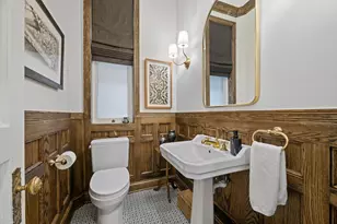 2831 N Pine Grove Ave, Chicago, IL 60657 - Photo 27