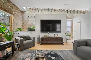 2831 N Pine Grove Ave, Chicago, IL 60657 - Photo 59