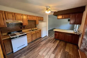 1902 W Kirby Ave, Champaign, IL 61821 - Photo 3