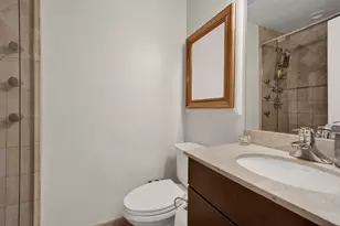 409 W North Ave, Chicago, IL 60610 - Photo 23