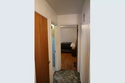 2530 W Pratt Boulevard, Chicago, IL 60645 - Photo 7