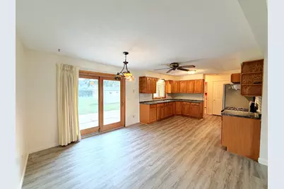 2148 E 3000 Road N, Bourbonnais, IL 60914 - Photo 11