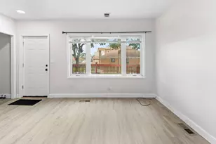 4607 S Wallace St, Chicago, IL 60609 - Photo 5