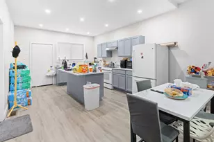 4607 S Wallace St, Chicago, IL 60609 - Photo 13