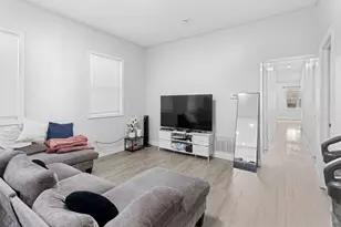 4607 S Wallace St, Chicago, IL 60609 - Photo 11