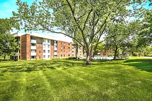 841 N York Rd, Elmhurst, IL 60126 - Photo 9