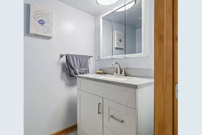 421 Thornton Street, Lockport, IL 60441 - Photo 11