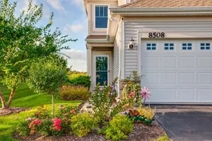 8508 Redbud Ct, Wonder Lake, IL 60097 - Photo 3