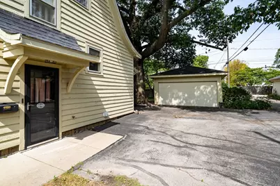 1604 E Jackson Street, Bloomington, IL 61701 - Photo 33
