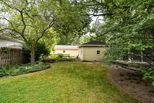 1604 E Jackson St, Bloomington, IL 61701 - Photo 31
