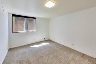 9039 Niles Center Rd, Skokie, IL 60076 - Photo 27
