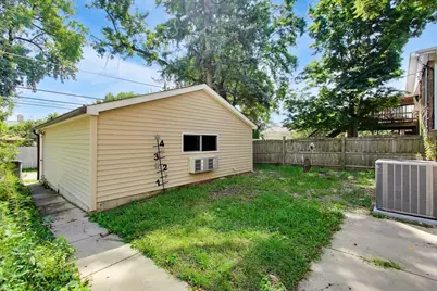 9039 Niles Center Road, Skokie, IL 60076 - Photo 35