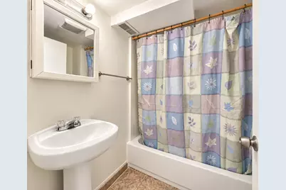 1438 N Central Park Avenue, Chicago, IL 60651 - Photo 39