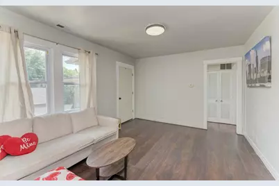 97 N Harlem Avenue #2, Oak Park, IL 60302 - Photo 3