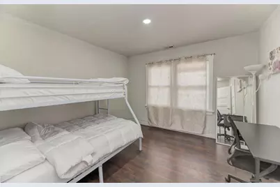 97 N Harlem Avenue #2, Oak Park, IL 60302 - Photo 9