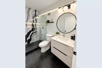 40 N Tower Road #12E, Oak Brook, IL 60523 - Photo 9