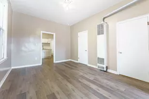 9018 S Houston Ave, Chicago, IL 60617 - Photo 5