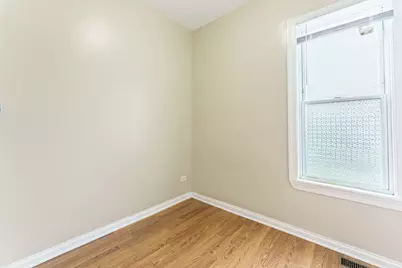 9018 S Houston Avenue, Chicago, IL 60617 - Photo 31