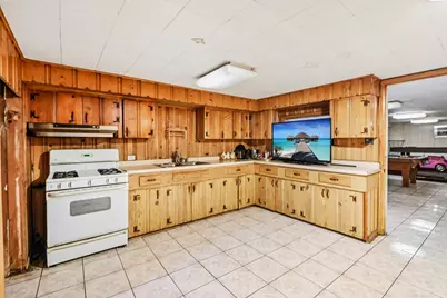 [Address not provided], Lincolnwood, IL 60712 - Photo 15