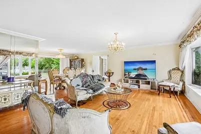 [Address not provided], Lincolnwood, IL 60712 - Photo 3