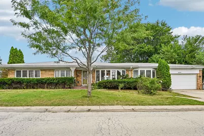 [Address not provided], Lincolnwood, IL 60712 - Photo 1