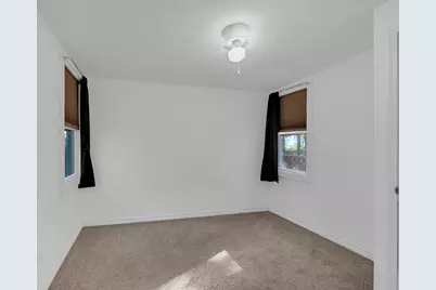 28 Glen Avenue, Fox Lake, IL 60020 - Photo 11