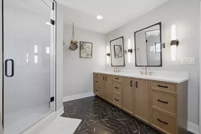 323 E 3rd Street, Elmhurst, IL 60126 - Photo 25